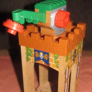 Thomas Wooden Railway Train Engine Track Castle Crane Magnetic